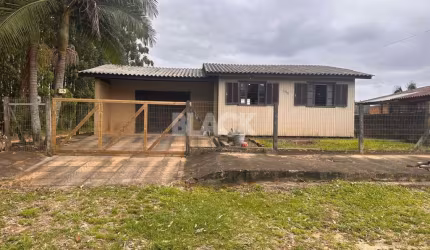 Casa Residencial á venda no Bairro São Jorge em Torres RS
