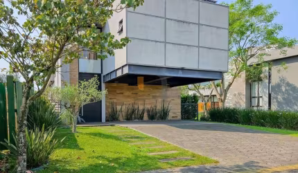 Casa à Venda, 3 suítes - Alphaville - Gravataí