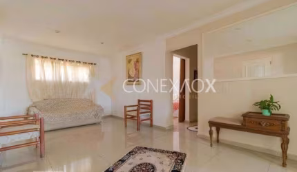 Casa com 4 quartos à venda na Rua Pirassununga, 327, Chácara da Barra, Campinas, 362 m2 por R$ 980.000