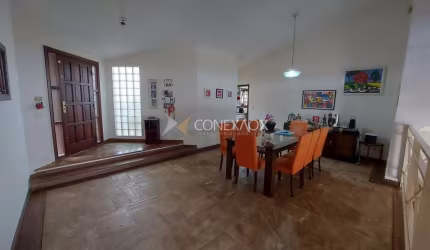Casa com 4 quartos à venda na Rua Doutor João Alves dos Santos, 1093, Jardim das Paineiras, Campinas, 278 m2 por R$ 1.700.000