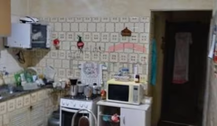 Sobrado a venda, Jardim Brasil, 04 dormitórios, 02 banheiros, 01 vaga, varanda