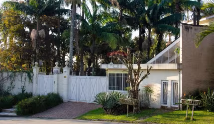 Casa à venda na Serra da Cantareira/Parque Petrópolis