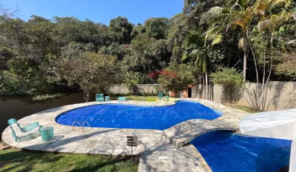 Casa a Venda na Al. dos Cardeais - Condominio Alpes da Cantareira