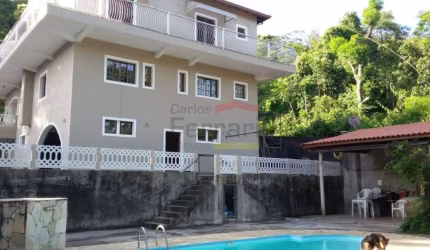 Sobrado  em condomínio fechado na Serra da Cantareira