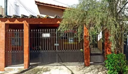 Casa com 5 Quartos e 4 banheiros à Venda, 250 m²