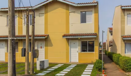 Casa de Condomínio com 2 Quartos
