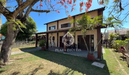Casa com 5 dormitórios à venda, 50 m da lagoa 180 m² por R$ 590.000 - Praia Linda - São Pedro da Aldeia/RJ