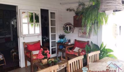 Casa para Venda em São Sebastião, Centro, 3 dormitórios, 1 suíte, 2 banheiros
