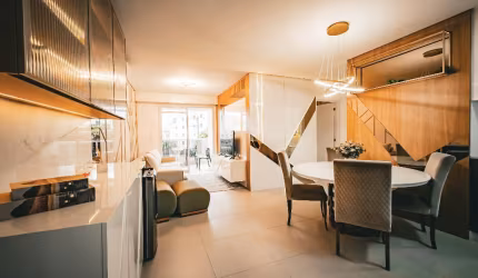 Apartamento Moderno e Sofisticado à 150m do Mar com Infraestrutura Completa e 2 Vagas