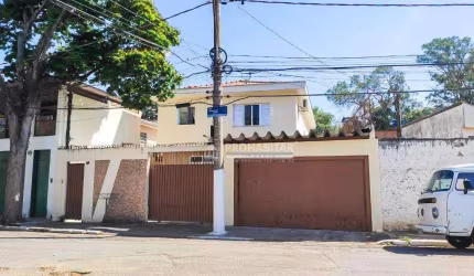 Sobrado com 4 dormitórios à venda no Jardim Guarapiranga