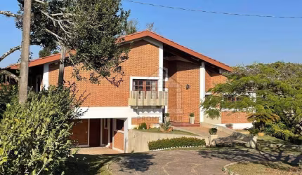 Casa com 6 dormitórios à venda no Parque das Laranjeiras - Itatiba/SP