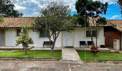 Casa para Venda em Caldas Novas, Chácara Roma, 2 dormitórios, 2 suítes, 2 banheiros, 1 vaga