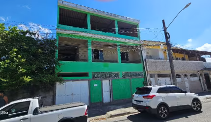 Casa com 4 quartos, no Bairro de Cosmos.