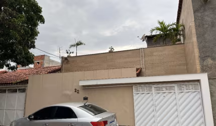 Casa com 3 quartos sendo 1 suíte,  em Campo Grande  no Rio de Janeiro-RJ.