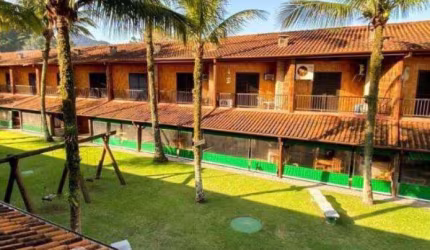 Casa em condomínio fechado com 2 quartos à venda no Boiçucanga, São Sebastião  por R$ 850.000