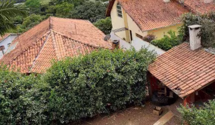 Casa com 4 dormitórios, 352 m² - venda por R$ 1.300.000 ou aluguel por R$ 7.500/mês incluso condomínio - Granja Viana - Carapicuíba/SP