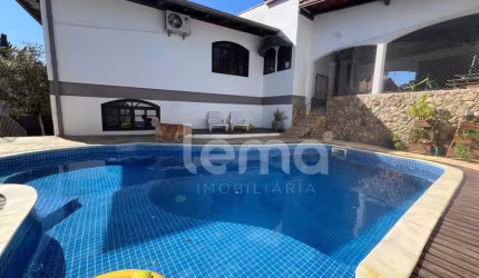 Casa em condomínio fechado com 3 quartos à venda no Vorstadt, Blumenau , 309 m2 por R$ 1.600.000