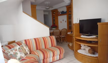 Cobertura Duplex para Venda com 03 Quartos de frente para o Mar em Caiobá