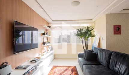 Apartamento com 3 quartos à venda na Avenida Santo Amaro, 2182, Vila Olímpia, São Paulo por R$ 890.000