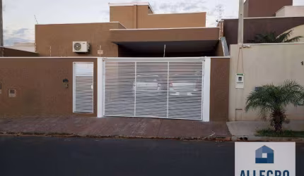 Casa térrea  - bairro Vila Cassini com 3 dormitórios e 2 vagas de garagem /  próximo ao compre mix !!