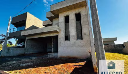 Casa à venda no SetLife 1 com 3 suítes e 2 vagas de garagem / Próximo a Rodovia Washington Luis