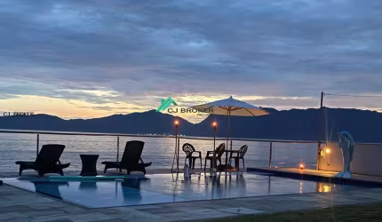 Casa para Venda em Mangaratiba, Condominio Praia Alta, 4 dormitórios, 4 suítes, 2 banheiros, 2 vagas