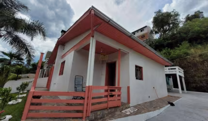 Casa a venda no bairro Brasília