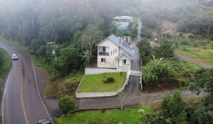 Casa à venda, 8 quartos, 1 suíte, 4 vagas, ArcoVerde - Carlos Barbosa/RS