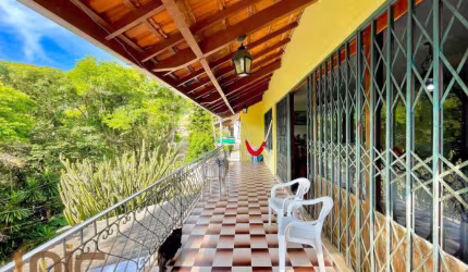 Casa com 3 dormitórios à venda, 332 m² por R$ 890.000,00 - Quinta da Barra - Teresópolis/RJ
