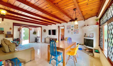 Casa com 3 dormitórios à venda, 160 m² por R$ 750.000,00 - Cascata do Imbuí - Teresópolis/RJ