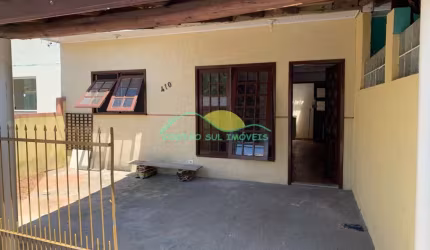 Oportunidade Única! Casa Aconchegante - 2 Quartos, garagem coberta, Aceita PET, no Campeche 