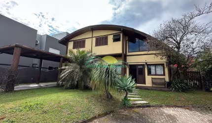 Casa à Venda –  no Condomínio Recanto da Liberdade, Campeche, Florianópolis Santa Catarina