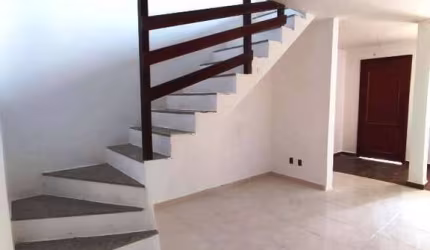 Ótima Casa Duplex 1º Locação 2 Suítes em Condomínio