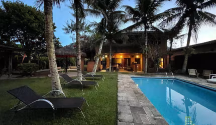 Sobrado com 5 dormitórios à venda, 420 m² por R$ 1.800.000,00 - Guaiuba - Guarujá/SP
