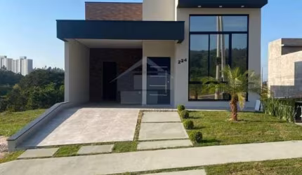 Casa à venda, LINDA E MODERNA COM TRÊS DORMITÓRIOS , SENDO DUAS SUÍTES, MUITO LAZER E ÓTIMA LOCALIZ