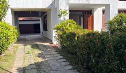 Casa 6/4 com suítes - Loteamento Pedra do Sal