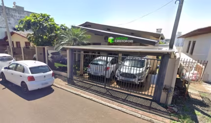 Casa com piscina no Passo dos Fortes