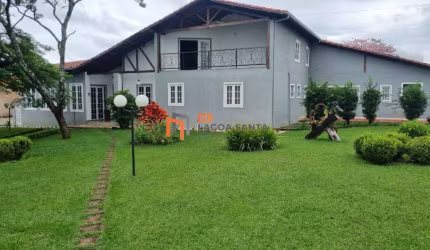 MARAVILHOSA MANSÃO NO CONDOMÍNIO NOSSA FAZENDA - ESMERALDAS