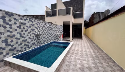Casa / Sobrado para Venda em Itanhaém, Suarão, 2 dormitórios, 2 suítes, 1 banheiro, 2 vagas