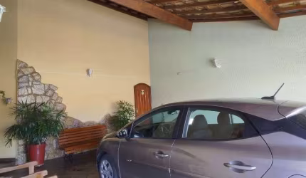 Casa com 3 quartos à venda na Rua Manoel de Oliveira Ordonho, 109, Jardim Acapulco, São Carlos, 230 m2 por R$ 800.000