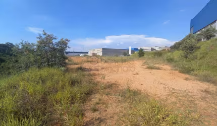 ÁREA INDUSTRIAL PARA LOCAÇÃO EM JUNDIAÍ NO DISTRITO - REF. 02525