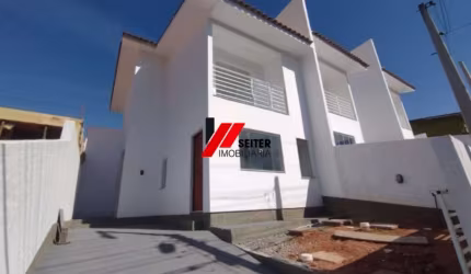 Casa a venda em Potecas Sao Jose 2 quartos nova.