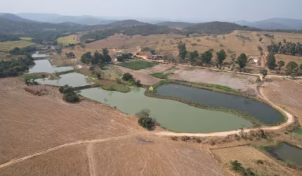 Fazenda à Venda em Urucuia, Esmeraldas - 248 Hectares para Agricultura e Pecuária por R$12.000.000,00