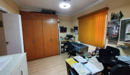 Casa em Condomínio Fechado c/ 3 quartos, 1 suíte e 2 vagas, 110m², à venda no Condomínio Villa D Este, no bairro Vila Bertioga, por 830.000,00