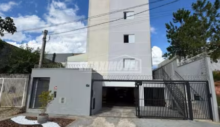 Duplex com 3 quartos sendo 1 suíte e 3 vagas de garagem - Jardim do Paço