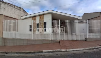 Casa com 3 Quartos sendo 1 suíte e 10 vagas - Vila Barcelona