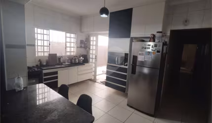Casa térrea com 2 quartos à venda em Jardim Terra Branca - SP