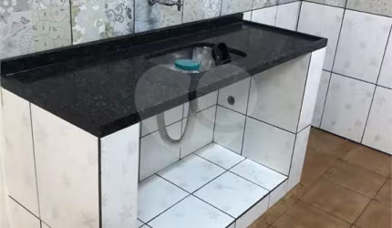 Casa com 3 quartos à venda em Núcleo Residencial Presidente Geisel - SP