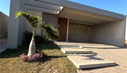 Casa com 3 quartos à venda em Vila Santista - SP