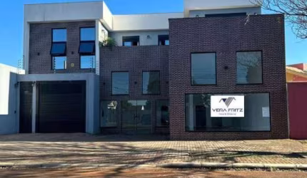 Sobrado com 3 dormitórios à venda, 719 m² por R$ 3.600.000,00 - Pioneiros Catarinenses - Cascavel/PR